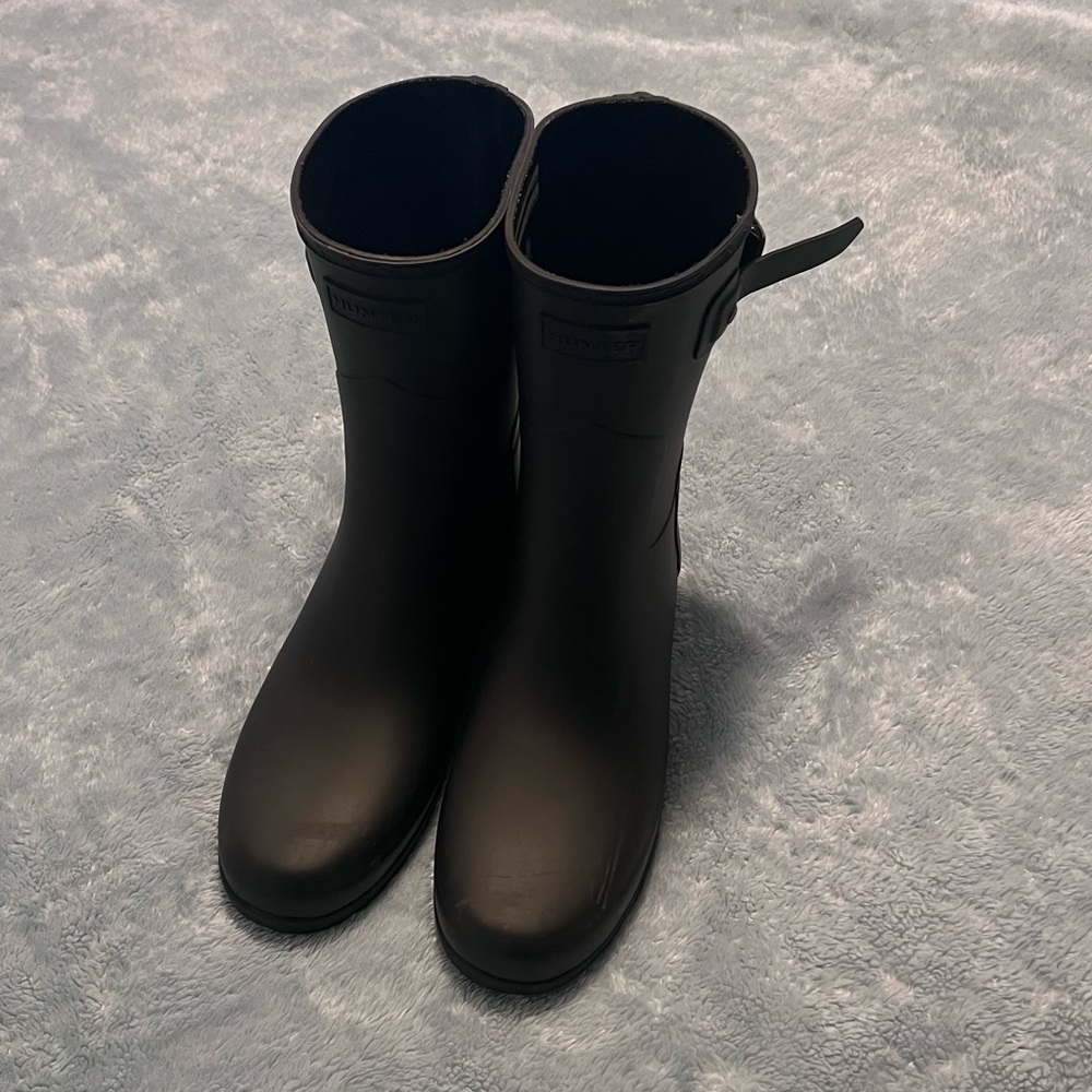 HUNTER RAIN BOOTS